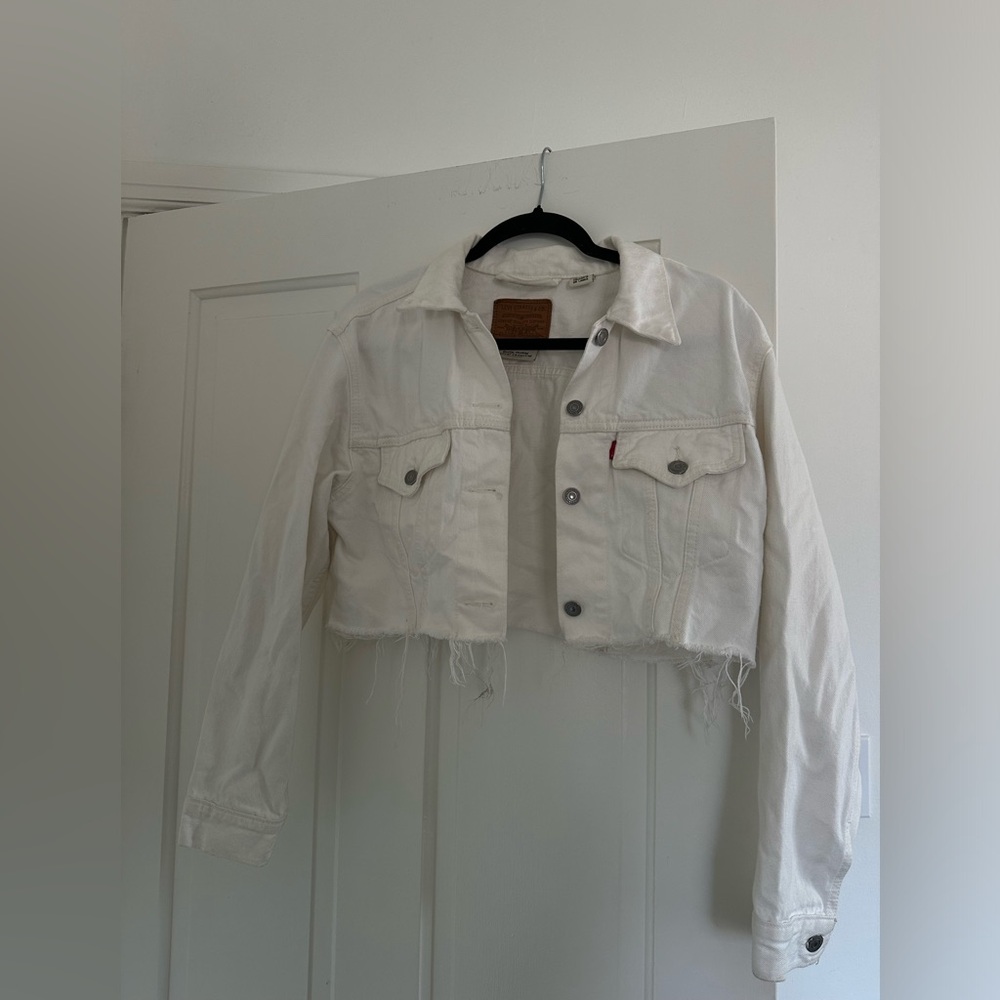 Levi’s Cropped Jean Jacket